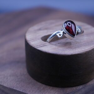 Anillo Gota Carmesí 925