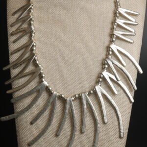 Collar Con Ramas
