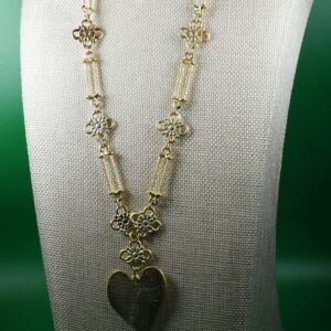 Cololar Corazón Y Flores