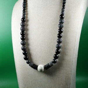 Collar Minimalista Roca Centro Claro
