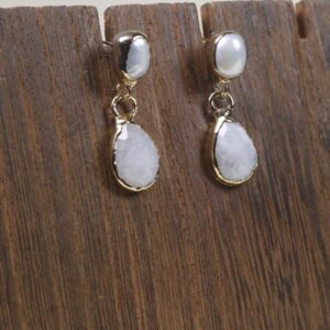 Aretes Piedra Luna Y Perla Baño De Oro
